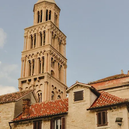Diocletian's Palace Studio Prime Location, Budget-friendly Split